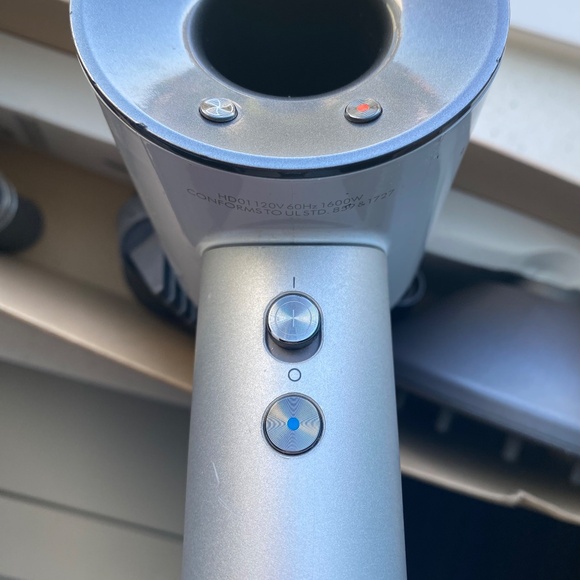 Dyson Supersonic Hair Dryer White - Picture 4 of 8